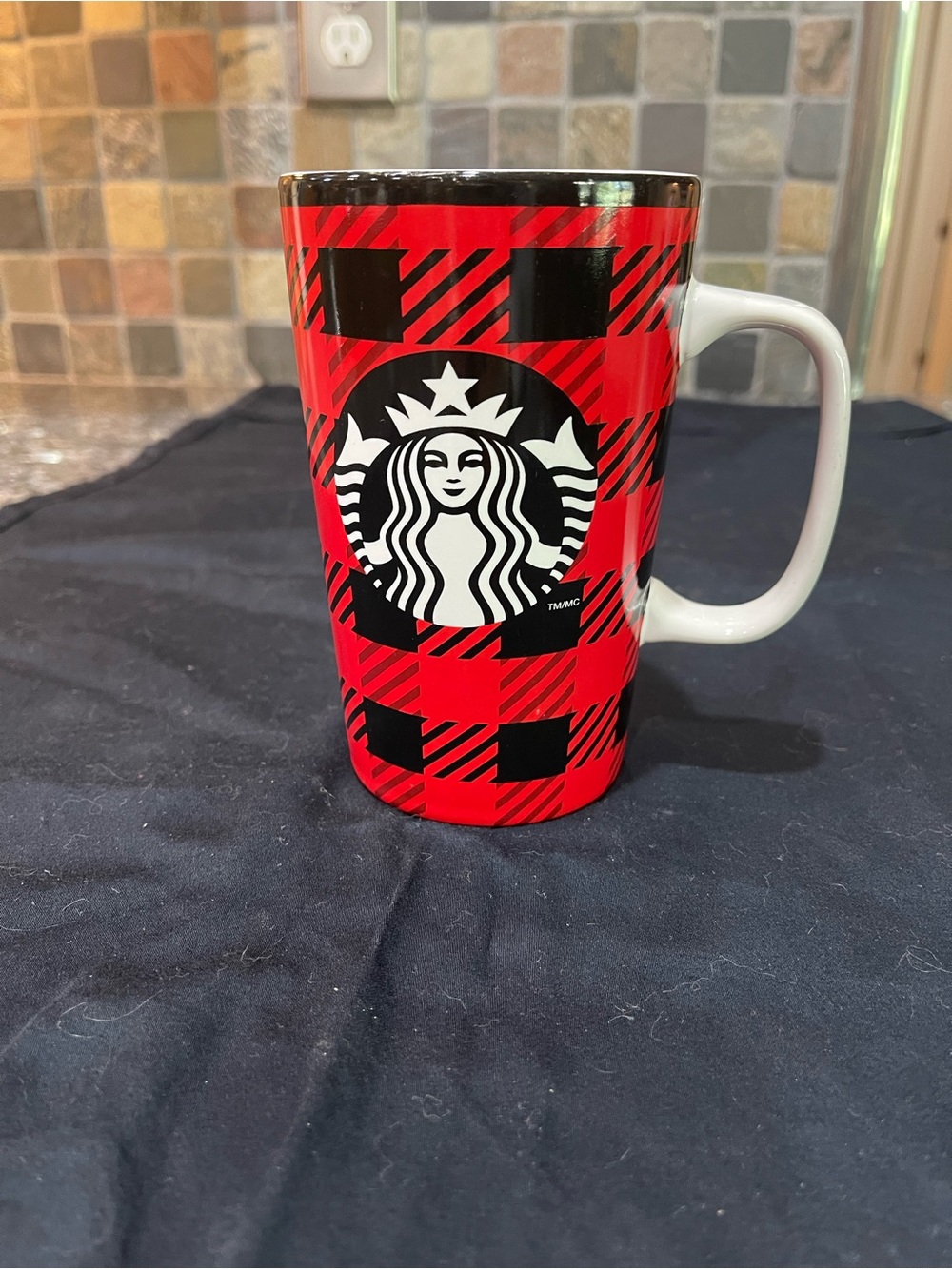 Starbucks Tall Ceramic Mug 16 ounce Red and Black Houndstooth Plaid 2014